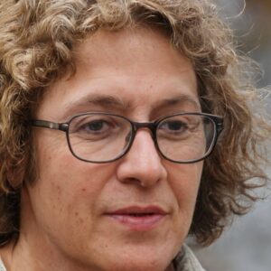 Νεφέλη Νικολάου - Συγγραφέας